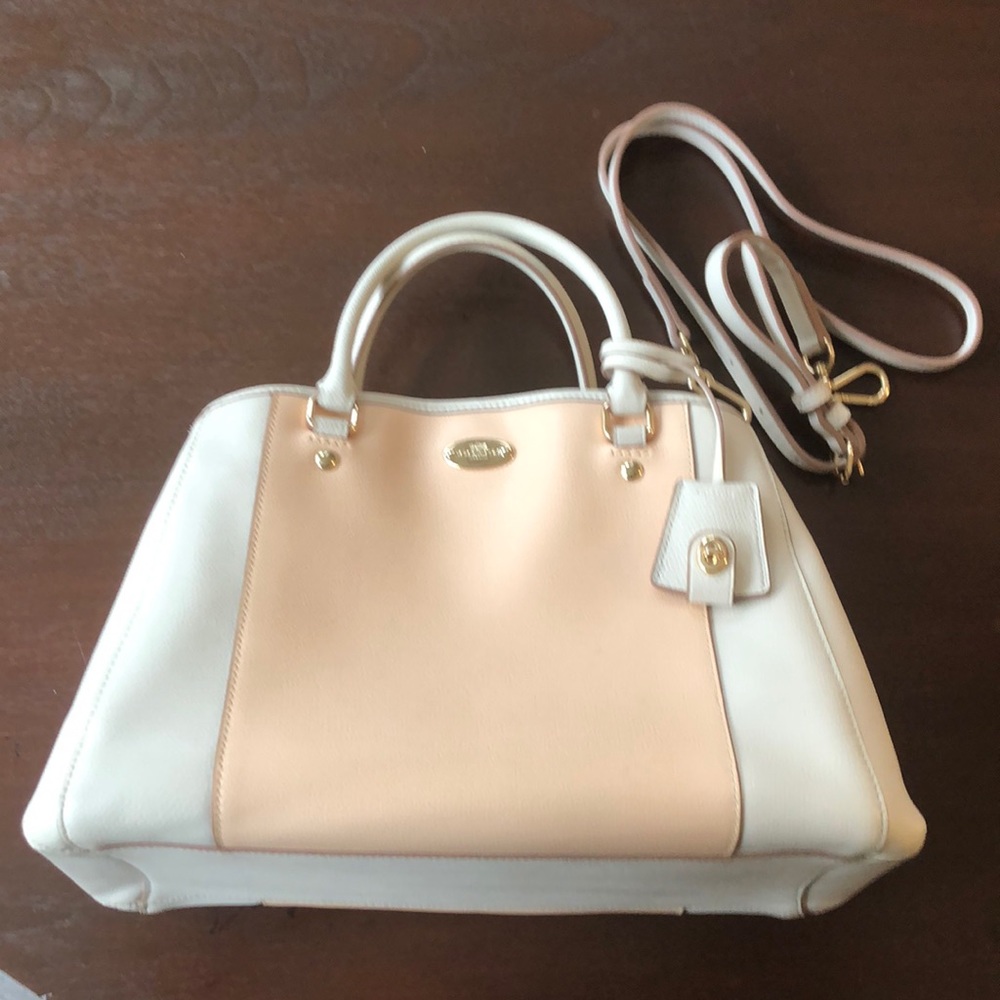 Excellent condition Coach bag with crossbody strap